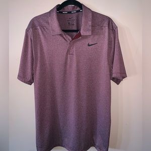 Nike men’s golf polo size large in excellent condition.